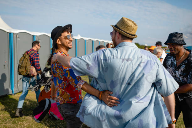 Best Portable toilet rental cost  in West Dundee, IL
