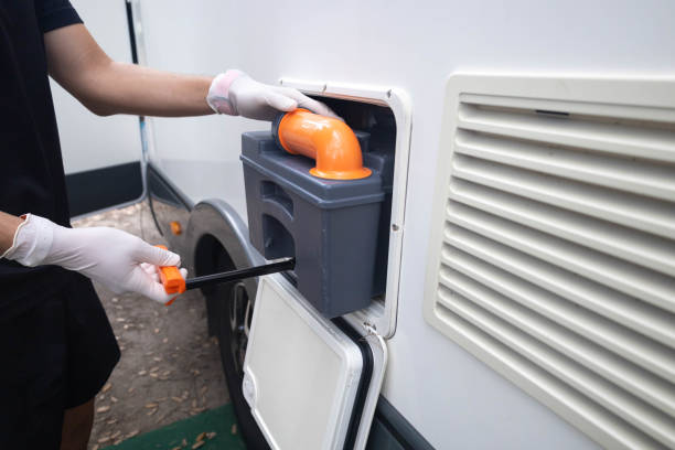 Best Portable bathroom rental  in West Dundee, IL