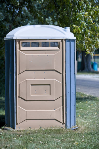 Best Porta potty rental near me  in West Dundee, IL